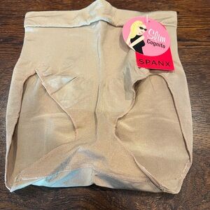SPANX seamless Shapewear in Beige, size M